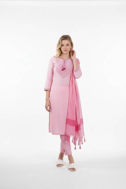 Women Cotton Blend Kurti Pant Dapatta Set